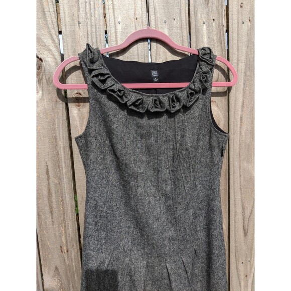 Saks Fifth Avenue Gray Wool Dress with Roses size 4 - Picture 7 of 16